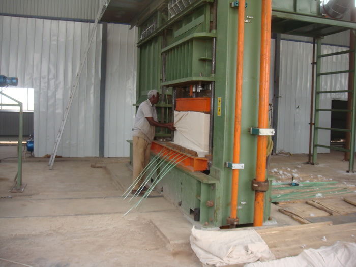 棉花打包機(jī)在蘇丹